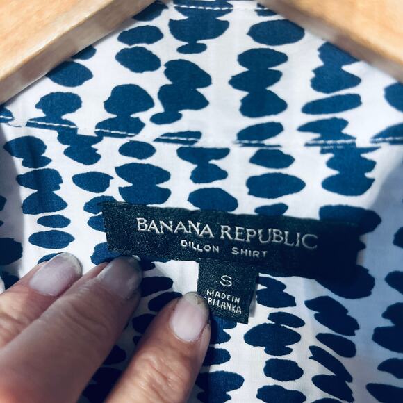 Banana Republic Blouse Button Up Dillon Shirt Blue Print Career Office Cotton S - Picture 3 of 4